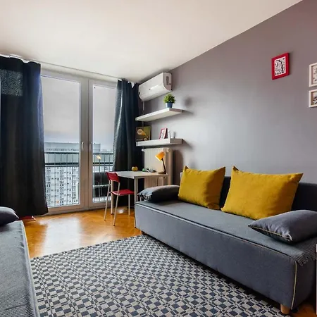 Pineapple City Center Apartment